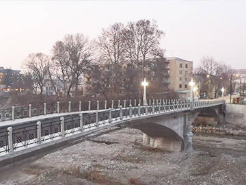 Reinforced Exposed Concrete Bridge With Carbon Fiber Strip And Epoxy Mortar